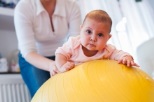 Kinetoterapia pentru bebelusi si copii